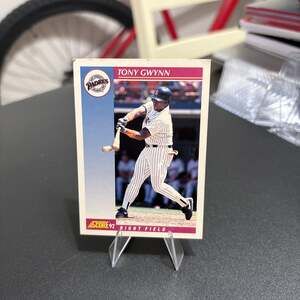 1992 Score #625 Tony Gwynn Baseball Card Padres